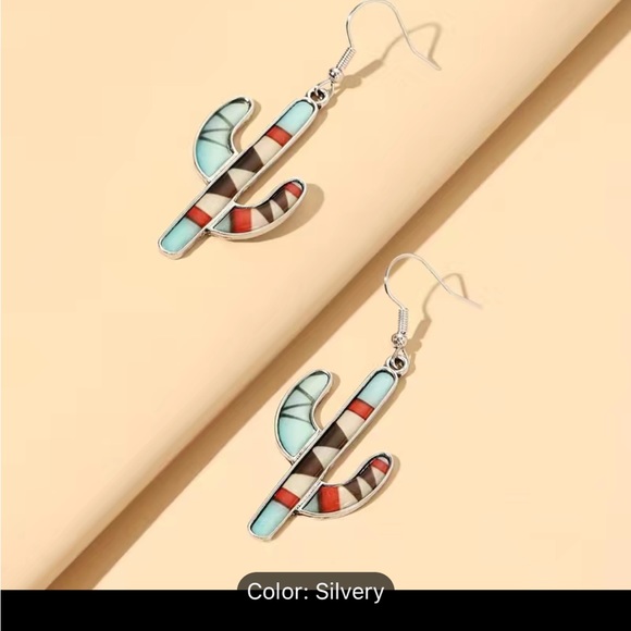 NWT Western Turquoise earrings Aztec Cactus Design
Zinc Alloy Silver Plated - Picture 5 of 5